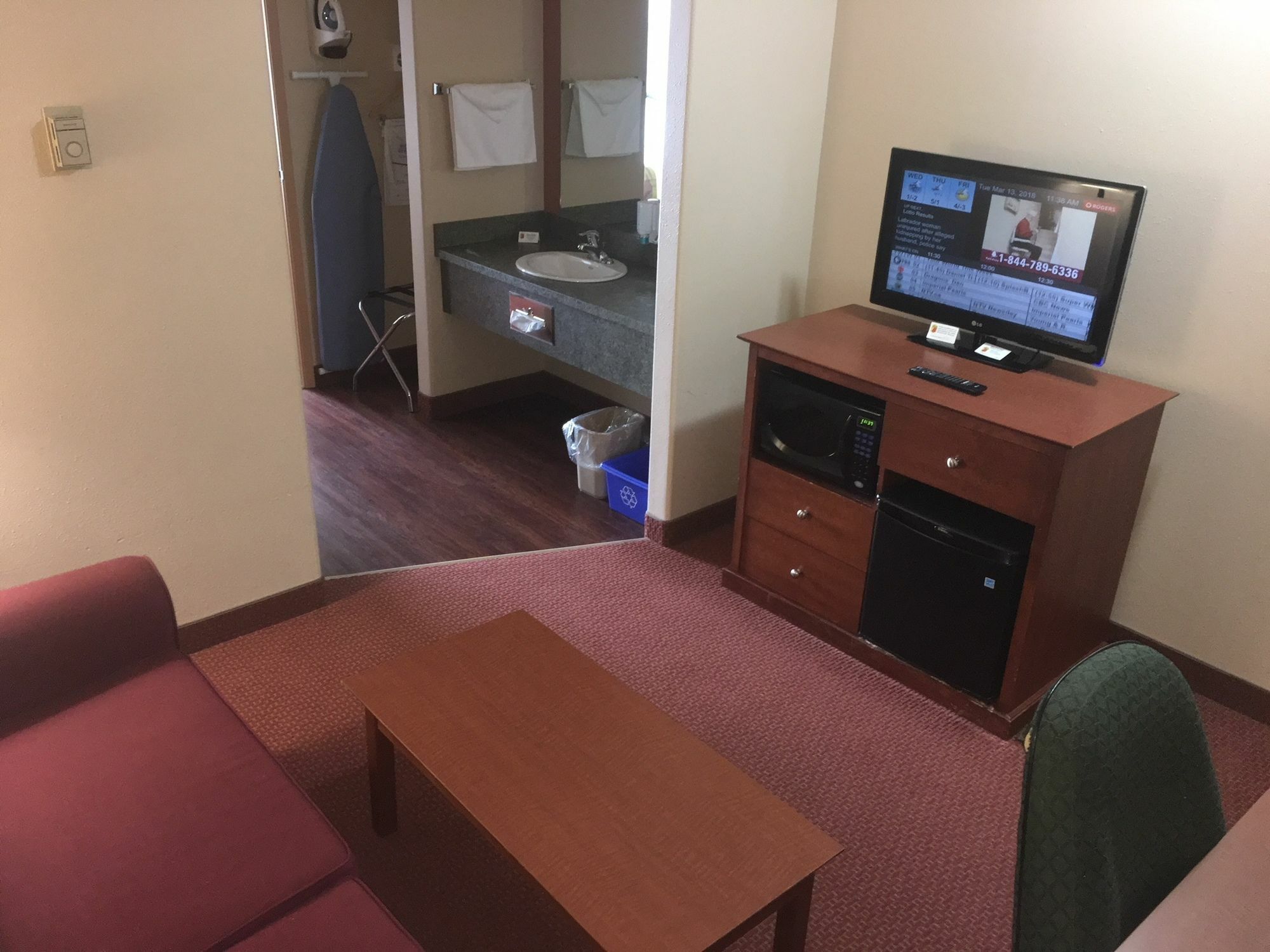 Hotel Super 8 By Wyndham St Johns St. John's Esterno foto